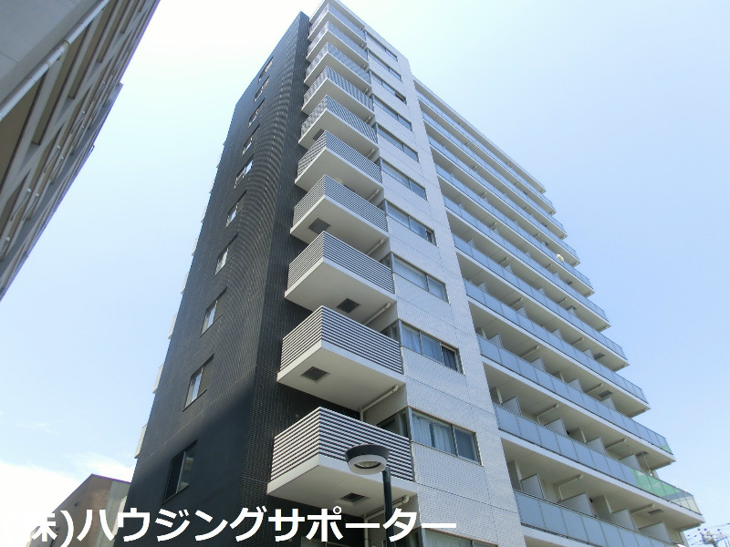 外観画像：12階建てマンションです