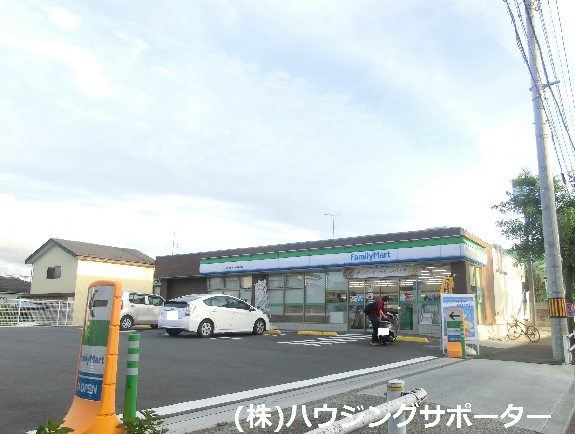 コンビ二：ﾌｧﾐﾘｰﾏｰﾄ 八王子かすみ学園通り店　500m