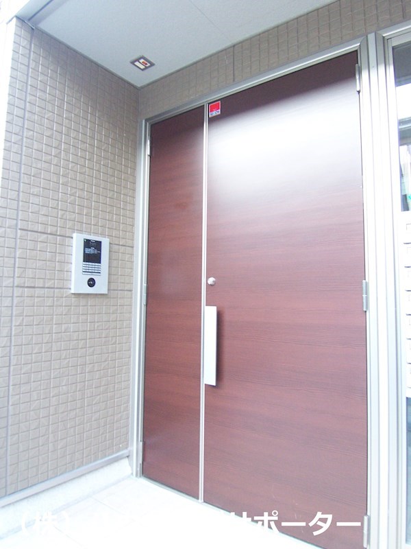 外観画像：オートロックです