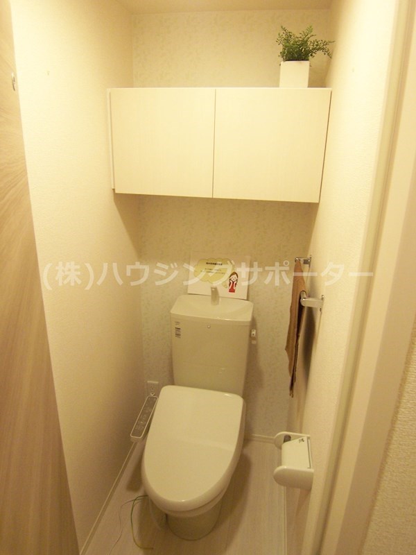 トイレ：トイレは嬉しい温水洗浄便座です！
