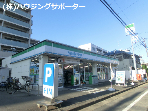 コンビ二：ﾌｧﾐﾘｰﾏｰﾄ 八王子子安町店　50m