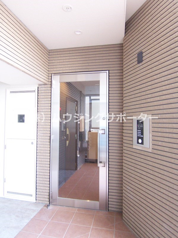 外観画像：オートロックです
