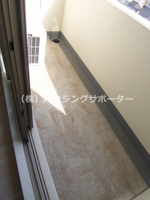 ベランダ：南向きのバルコニーです