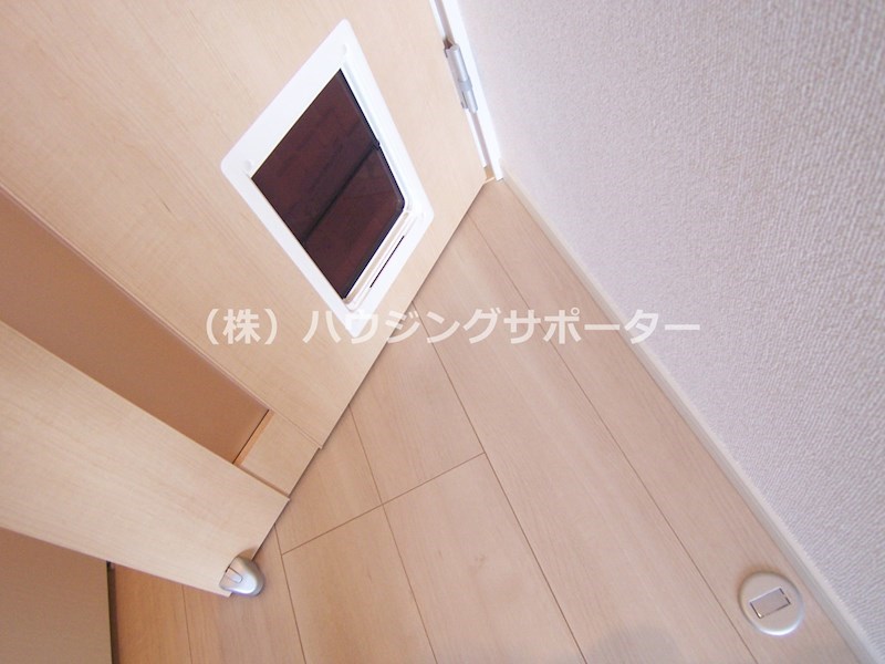 その他設備：ペットの扉のくぐり戸です