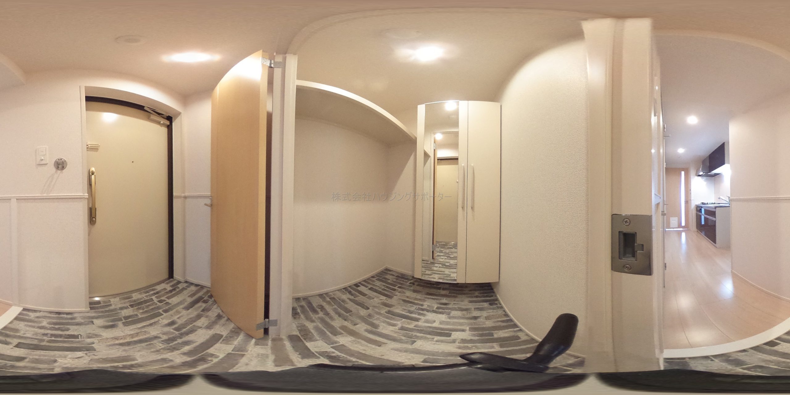 玄関：701号室の写真です