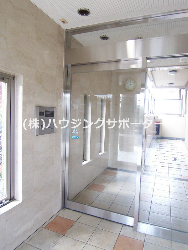 外観画像：オートロックです