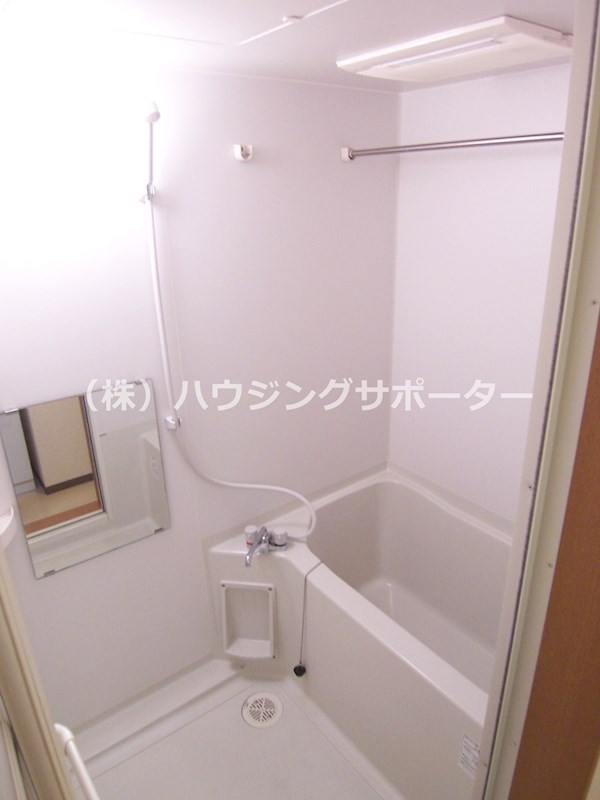 風呂画像：バストイレ別です！