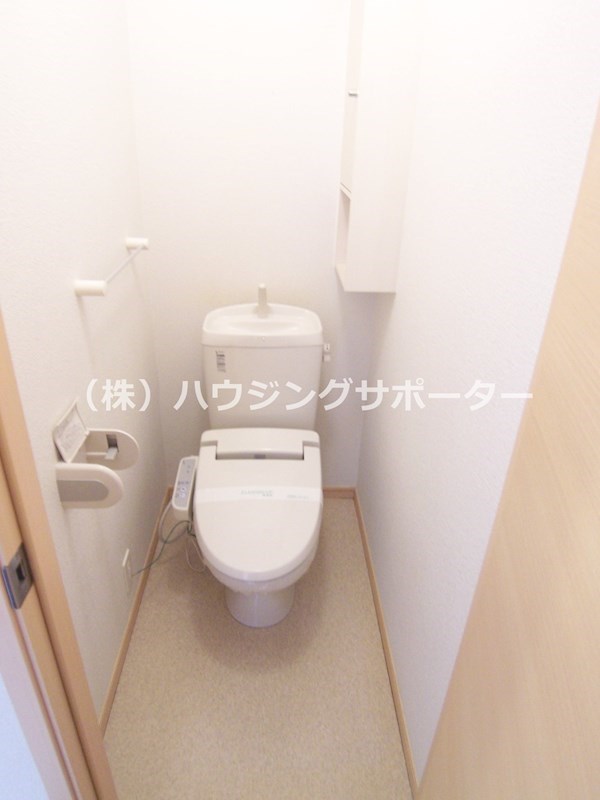 トイレ：温水洗浄便座です！