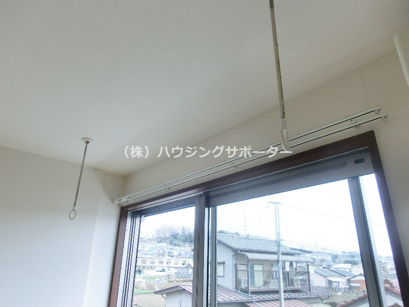 その他設備：室内物干しもあり、急な天気の変化にも対応できそうですね