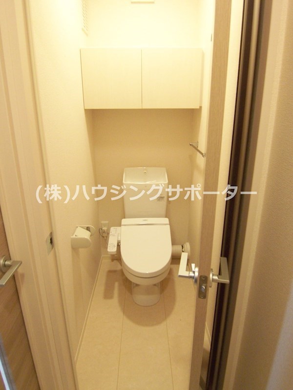 トイレ：温水洗浄便座です