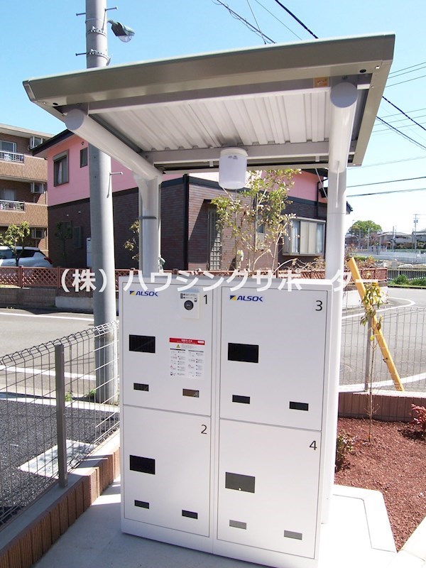 外観画像：宅配ボックスも便利ですね