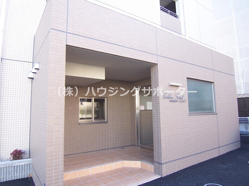 外観画像：エントランスです
