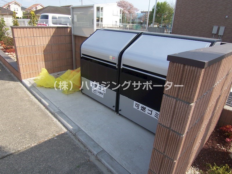 外観画像：敷地内ゴミ捨て場です