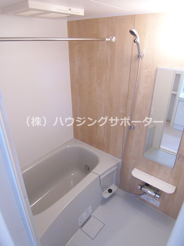 風呂画像：追い焚き給湯です