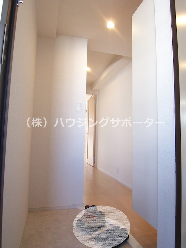 玄関：304号室の室内写真です