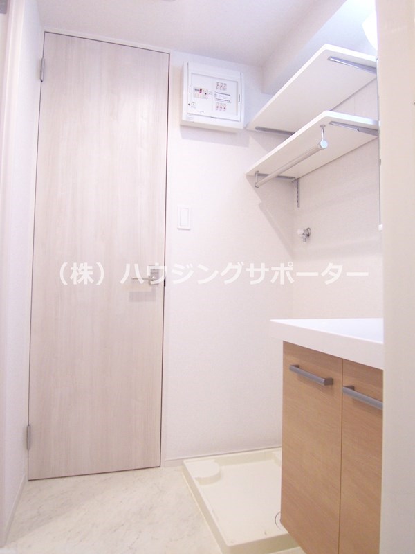 洗面所：洗面脱衣スペースです