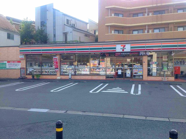 コンビ二：ｾﾌﾞﾝｲﾚﾌﾞﾝ 八王子みなみ野ｼﾃｨ店　1008m