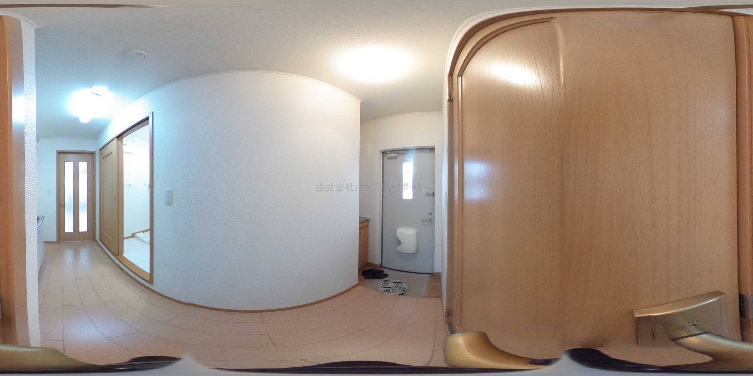 玄関：202号室のパノラマ画像です