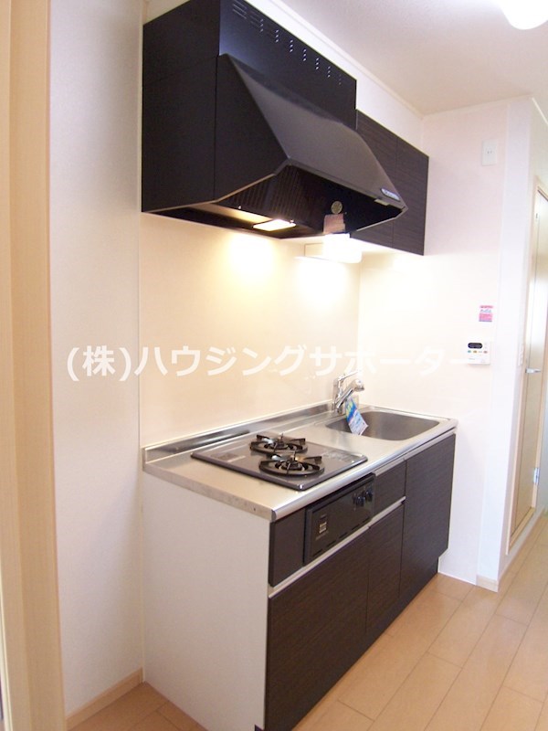 キッチン：お問い合わせはハウジングサポーターまで！