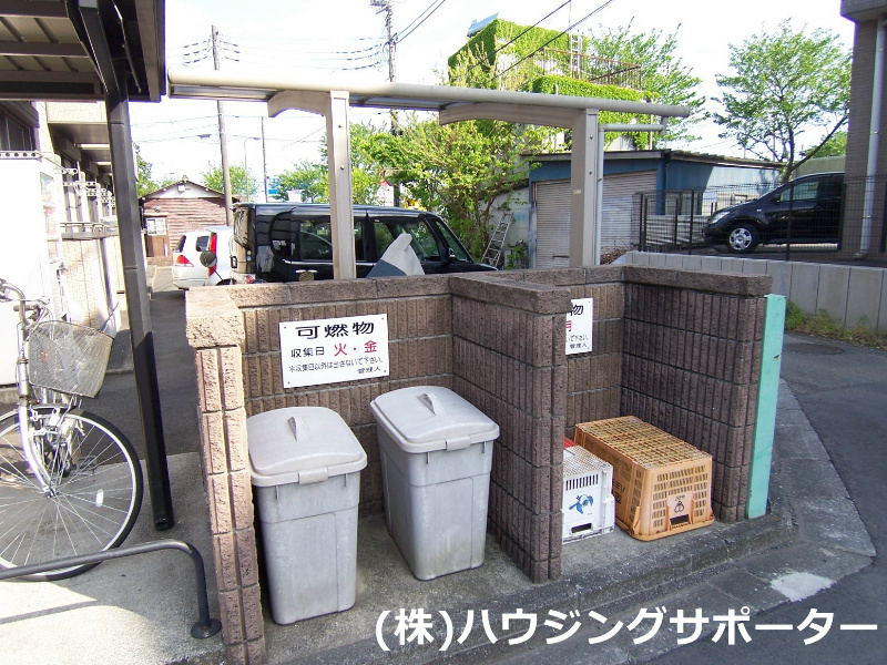 外観画像：敷地内ゴミ捨て場です