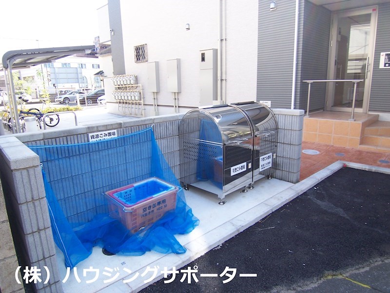 外観画像：敷地内ゴミ捨て場です