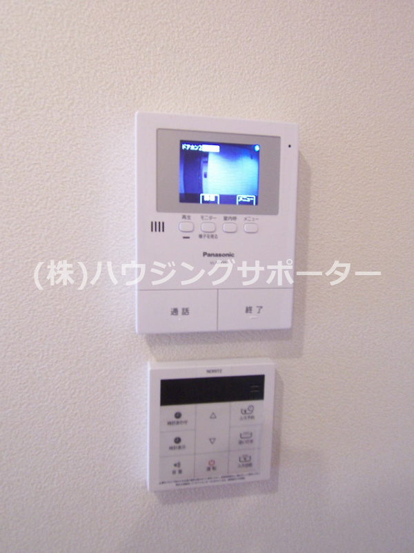 セキュリティ：カラーテレビドアホンです
