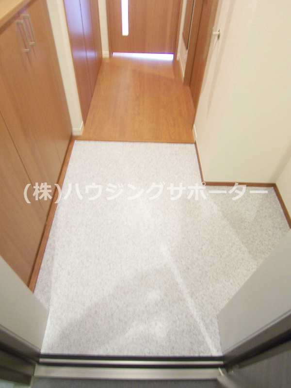 玄関：玄関も広めですね