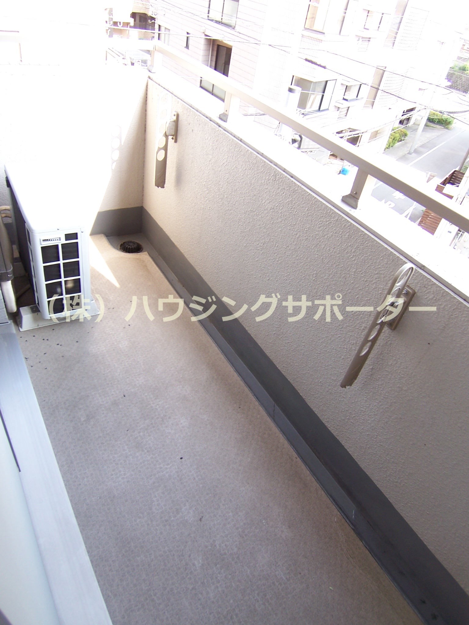 ベランダ：ベランダです！角地に立地しています！