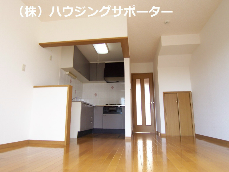 リビング：ご覧いただきまして有難うございました。