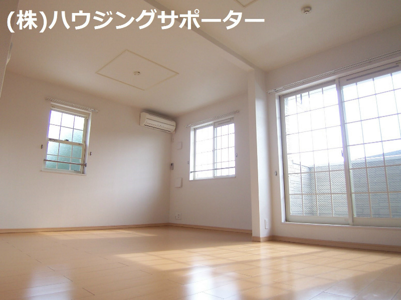 リビング：広々とした明るいＬＤＫ