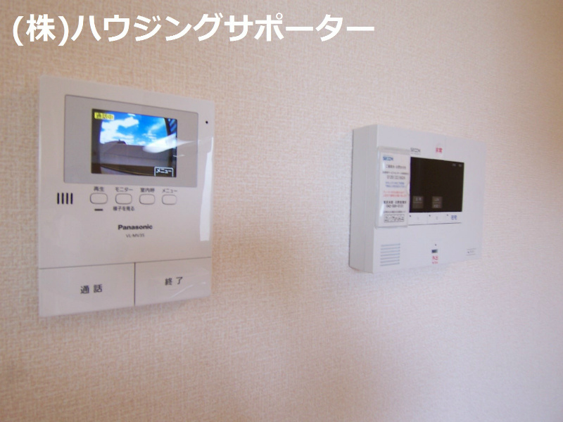 セキュリティ：セキュリティの操作パネルと、ｔｖインターホンです！