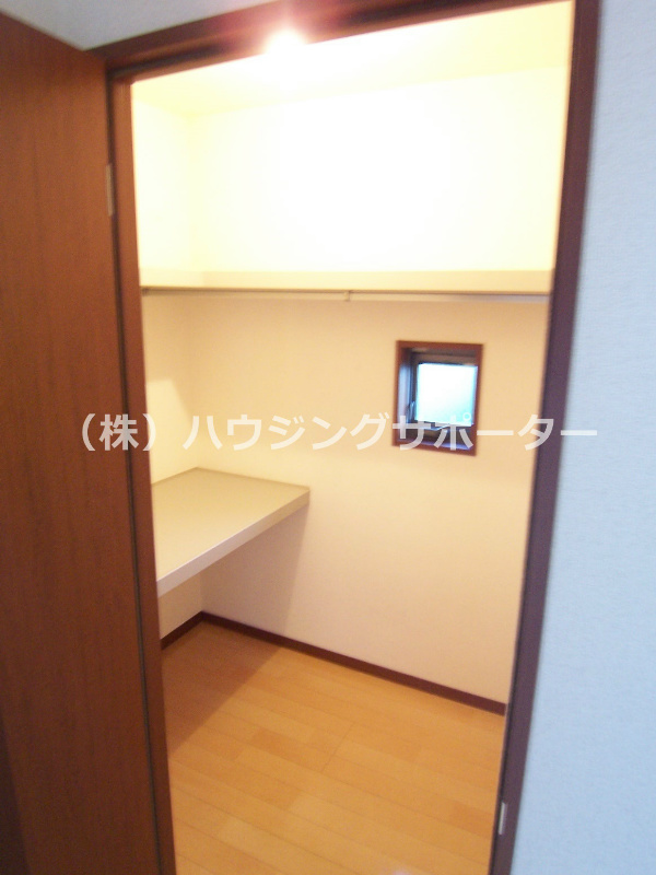 収納：ウォークインクローゼットです