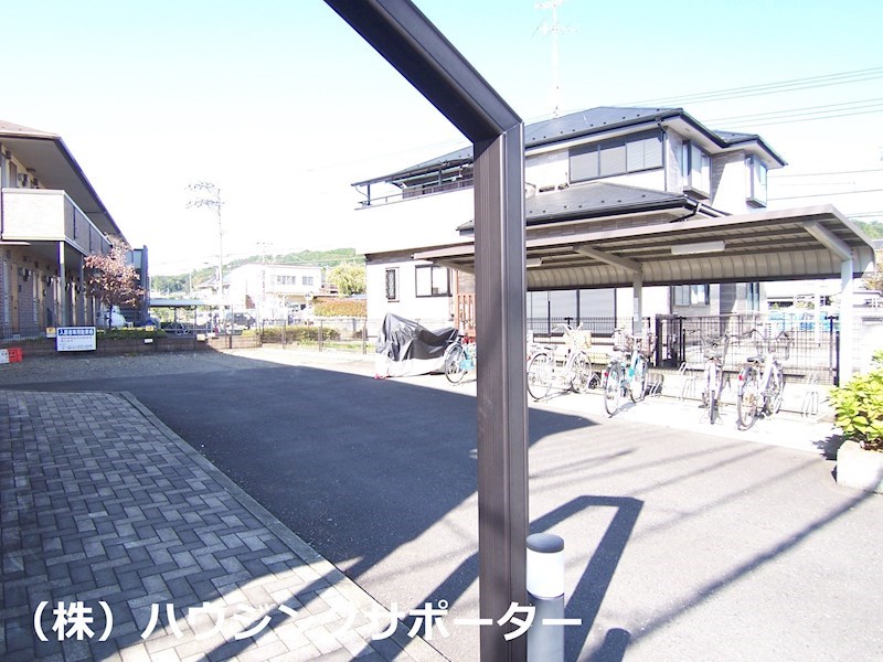 外観画像：駐車場の空き状況は随時ご確認ください。