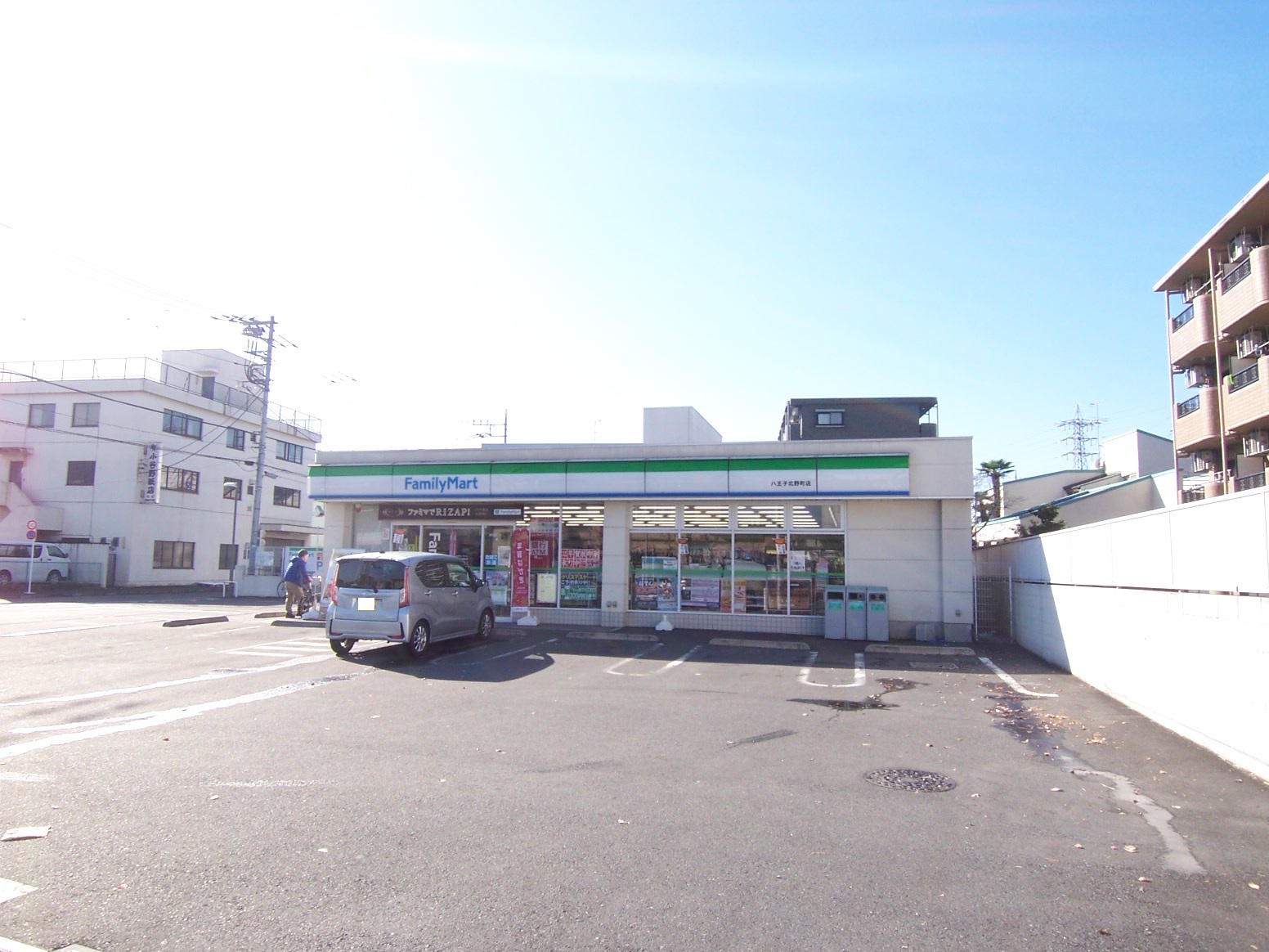 コンビ二：ﾌｧﾐﾘｰﾏｰﾄ 八王子北野町店　429m