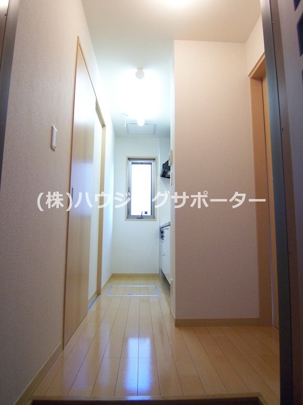 玄関：玄関開けたところです