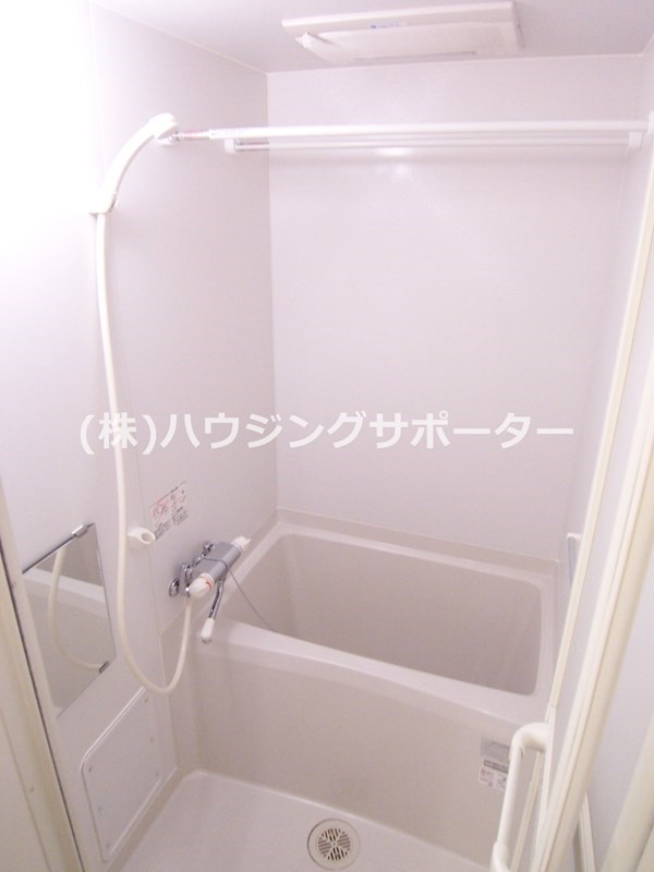 風呂画像：バストイレ別です