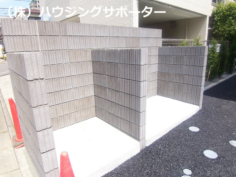 外観画像：敷地内ゴミ捨て場です