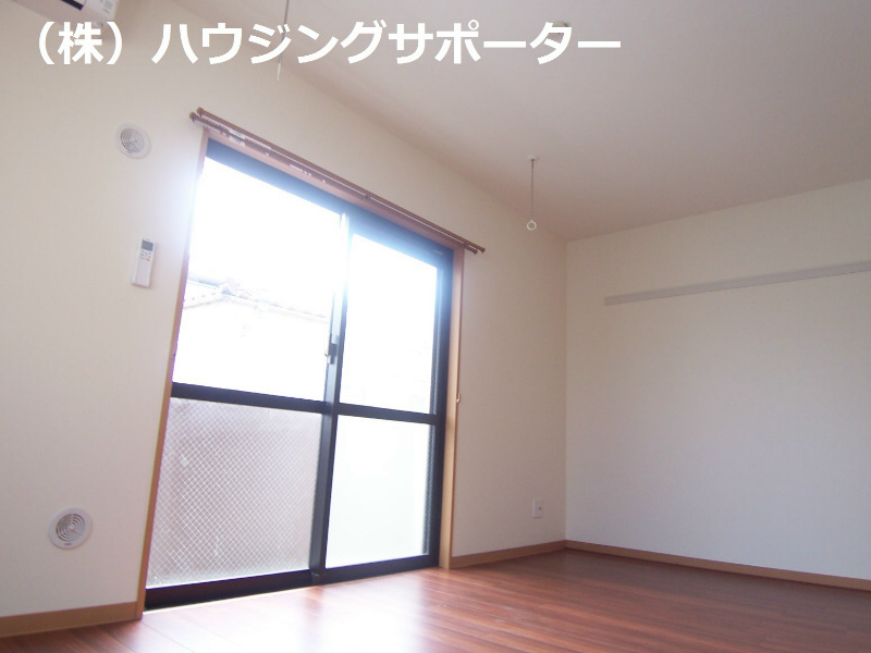 リビング：階数により明るさ違います。ご確認ください！