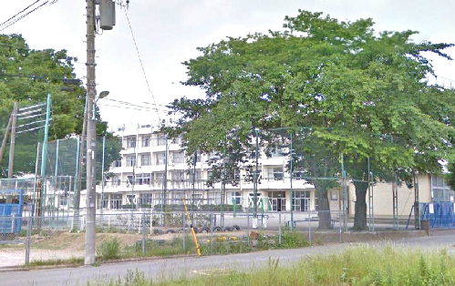 小学校：日野市立日野第二小学校　672m
