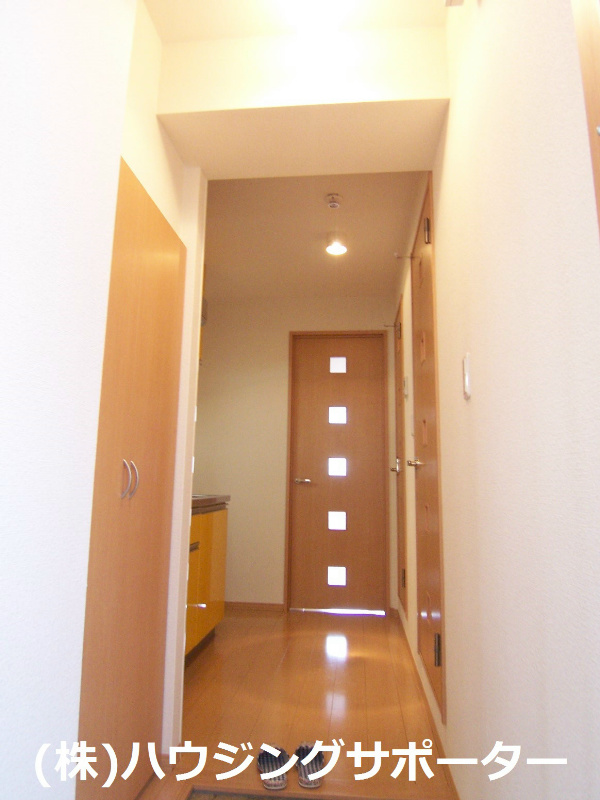 玄関：玄関開けたところです