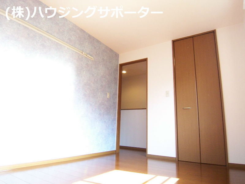 その他部屋・スペース：洋室６帖