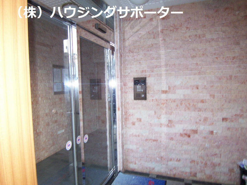 外観画像：オートロック完備！