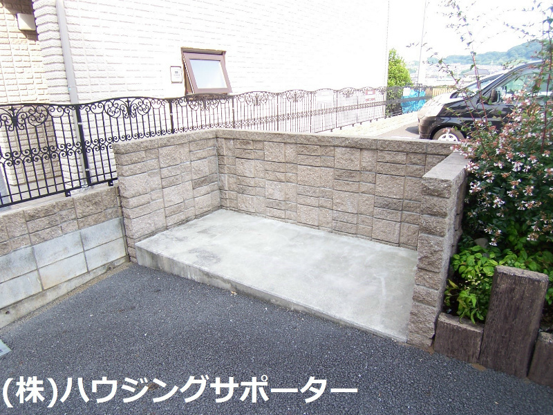 外観画像：敷地内ゴミ捨て場です