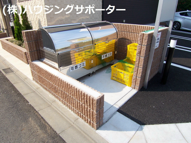 外観画像：敷地内ゴミ捨て場です