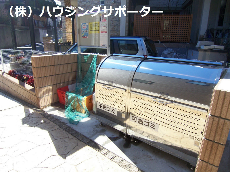 外観画像：敷地内ゴミ捨て場