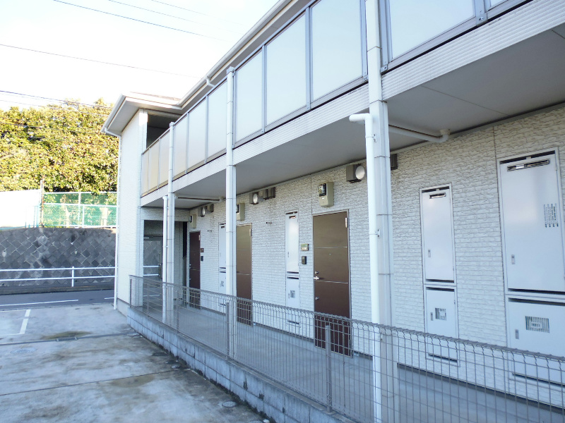 外観画像：玄関側