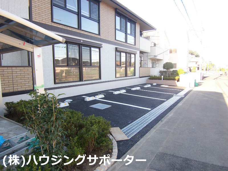外観画像：ヌサドゥア（Ｃ棟）の前面です