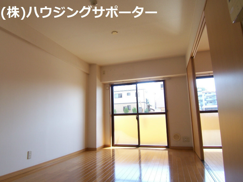 その他：リビングはみなみ向きです！