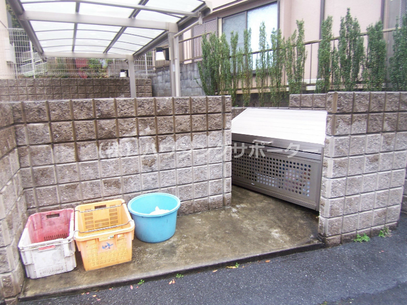 外観画像：敷地内ゴミ捨て場です