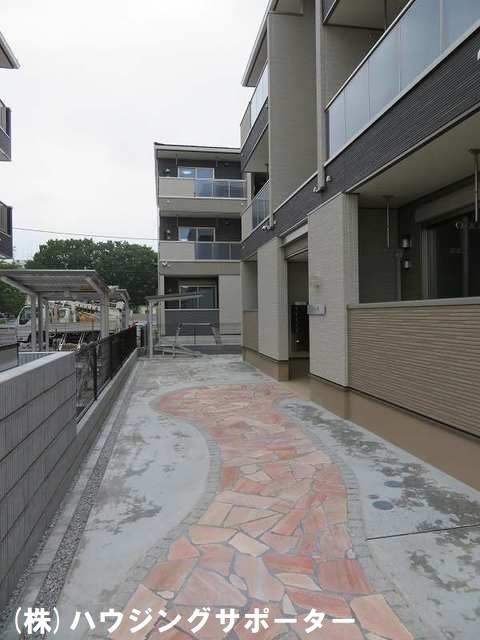 アイ.ヴィレッジⅢ エントランス